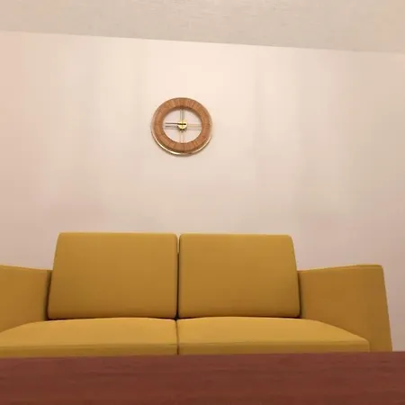 Stilvolles Altbau-apartment Fuer 10 Personen Köngen